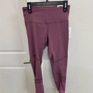 NWT Old Navy Active Leggings Size L